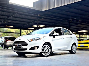 NEW FIESTA SEDAN TITANIUM 1.6 AUTOMÁTICO 2015