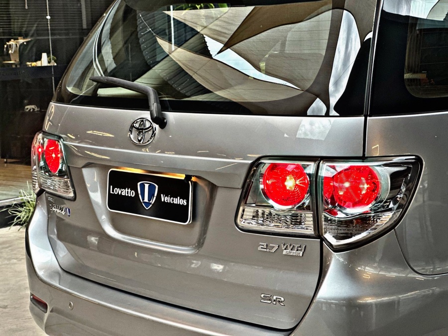 TOYOTA HILUX SW4 SR FLEX 2015 - Foto 18