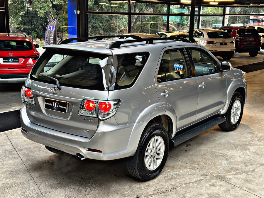 TOYOTA HILUX SW4 SR FLEX 2015 - Foto 17