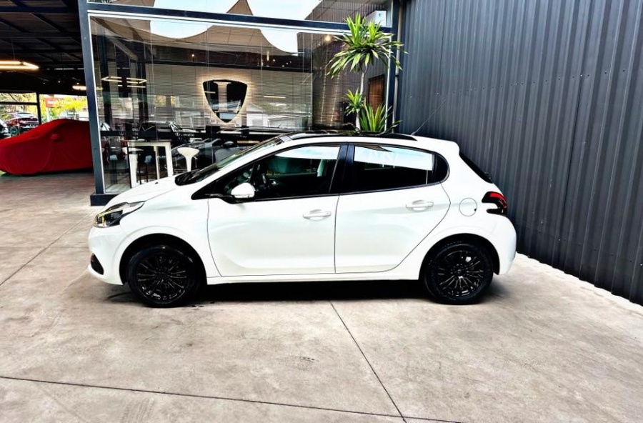 PEUGEOT 208 1.2 ALLURE 2017 - Foto 7