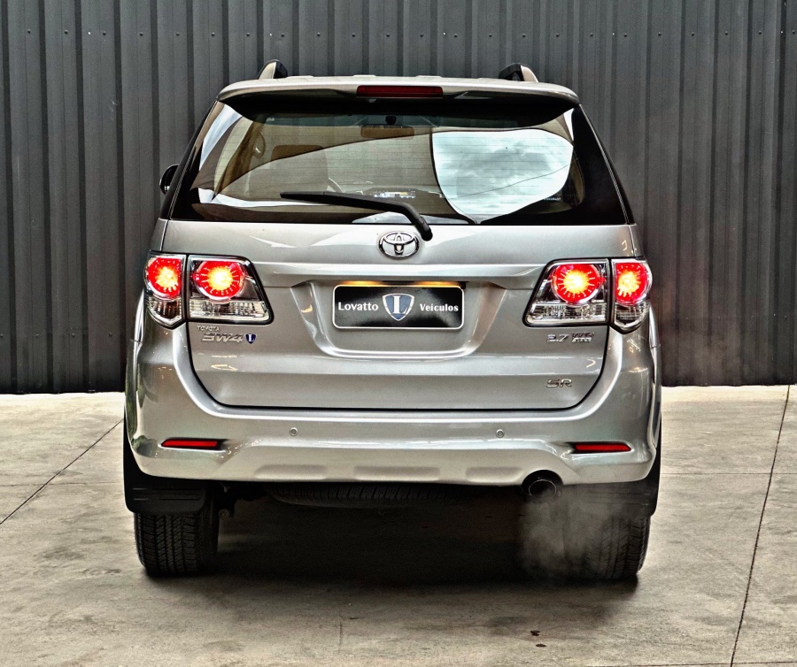TOYOTA HILUX SW4 SR FLEX 2015 - Foto 20