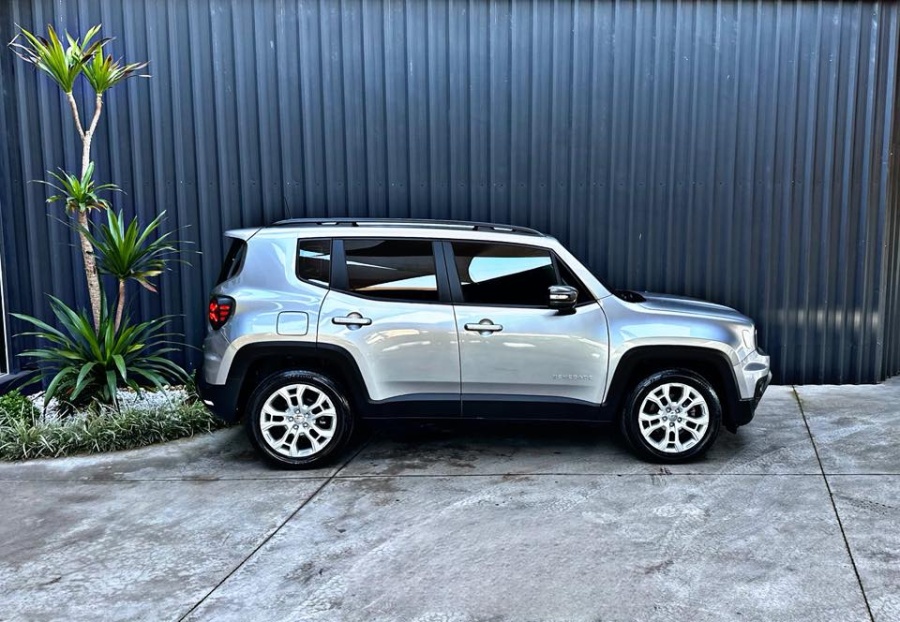 JEEP RENEGADE LONGITUDE 1.3T T270 180CV 2023 - Foto 17
