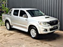 TOYOTA HILUX SRV D-4 TDi AUTOMÁTICO 2015 - Foto 11